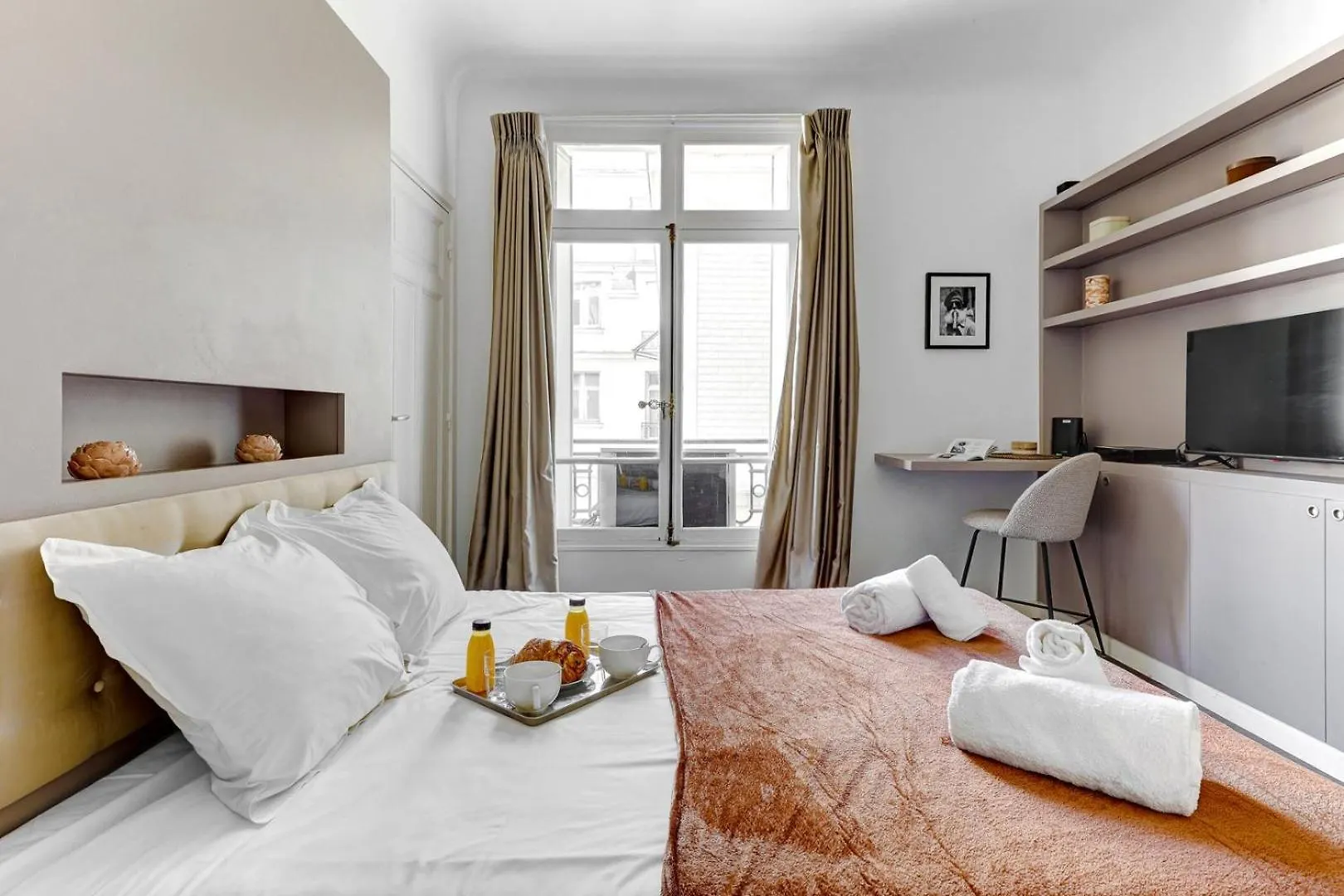 376 Crillon - Superbe A